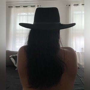 ✨Brand New✨ Black Hat